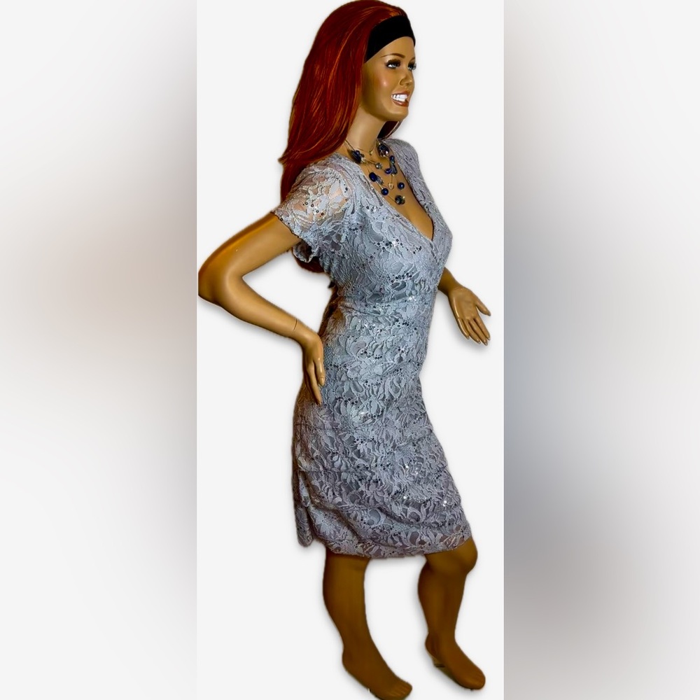 Beautiful lace dress with sequins